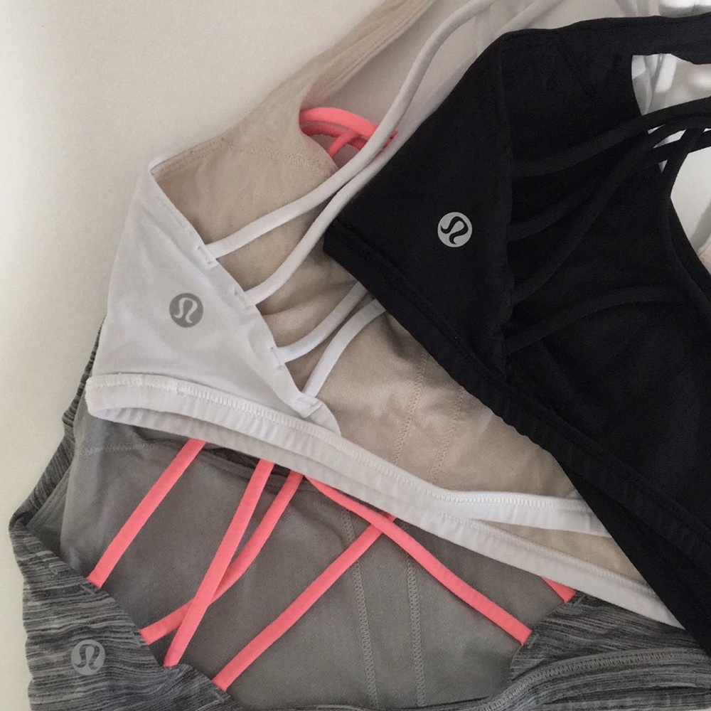 Listing for black only size 4